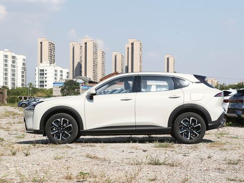 Baojun Bao JunE6 — China electric EV for export — photo 4