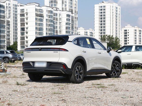 Baojun E6 — China electric EV for export — photo 7