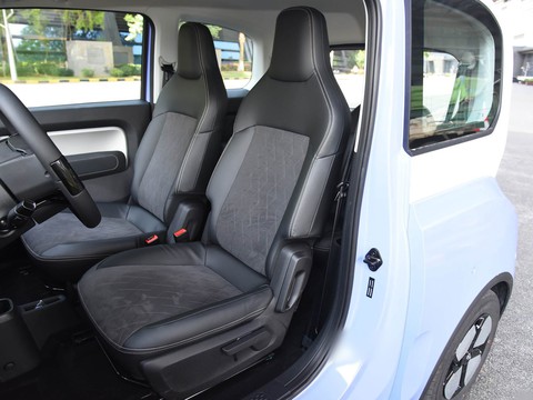Baojun KiWi EV — China electric EV for export — photo 10