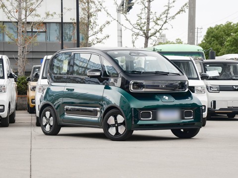 Baojun KiWi EV — China electric EV for export — photo 3