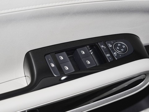 BYD D1 — China electric EV for export — photo 14