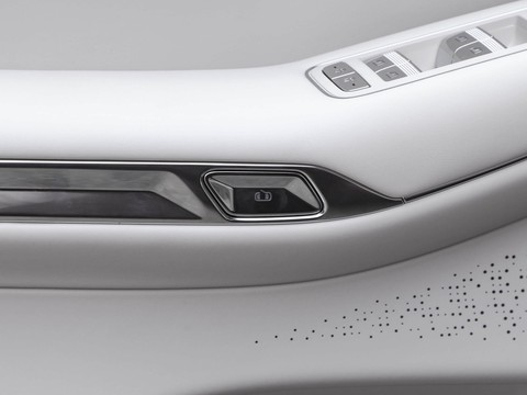 BYD Da Tang — China electric EV for export — photo 13