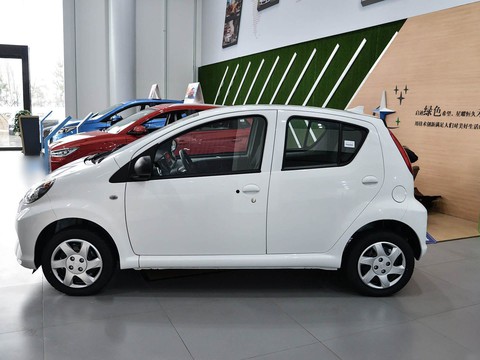 BYD e1 — China electric EV for export — photo 4