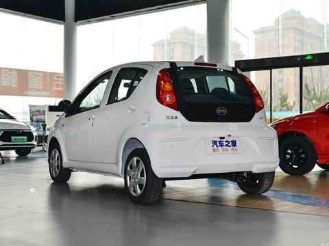 BYD e1 — China electric EV for export — photo 5