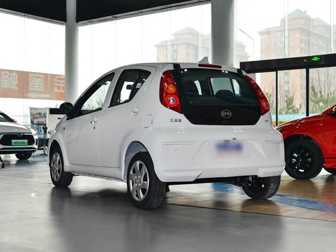 BYD e1 — China electric EV for export — photo 5