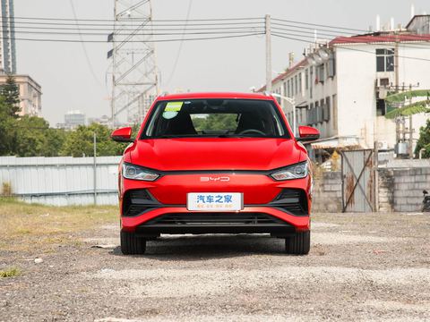 BYD e2 — China electric EV for export — photo 2
