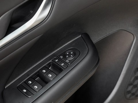 BYD e7 — China electric EV for export — photo 15