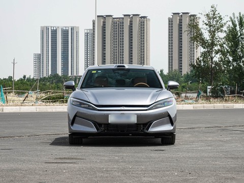 BYD HanL — China electric EV for export — photo 2