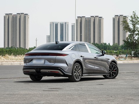 BYD HanL — China electric EV for export — photo 7