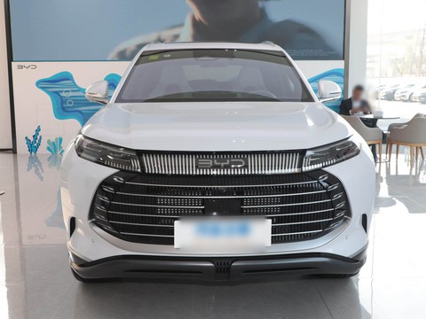 BYD Frigate 07 — China plug-in hybrid EV for export — photo 2