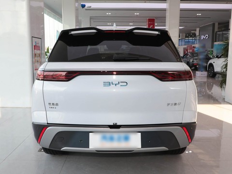 BYD Frigate 07 — China plug-in hybrid EV for export — photo 6