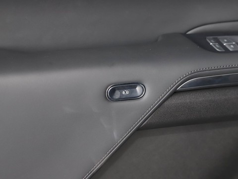 BYD M9 — China electric EV for export — photo 13