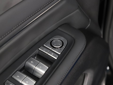 BYD M9 — China electric EV for export — photo 15