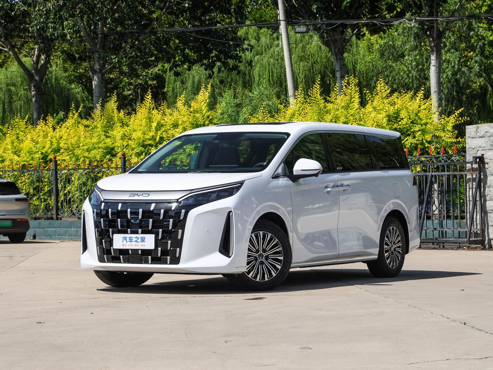BYD M9 export to Brazil — China EV for export
