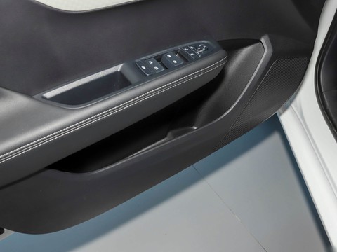 BYD Qin EV — China electric EV for export — photo 7