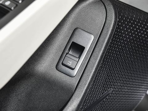 BYD QinL — China electric EV for export — photo 16