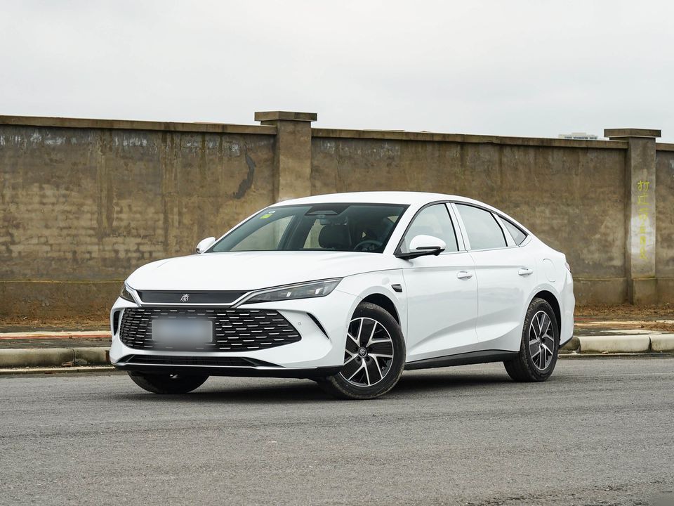 BYD QinL — China electric EV for export