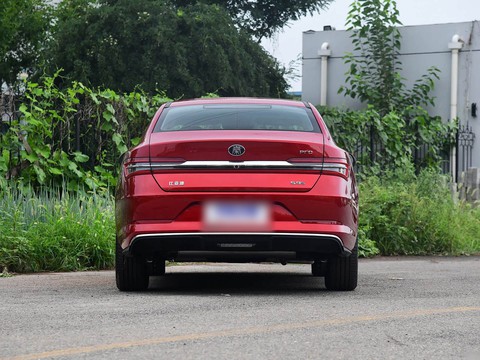 BYD Qin Pro EV — China electric EV for export — photo 6