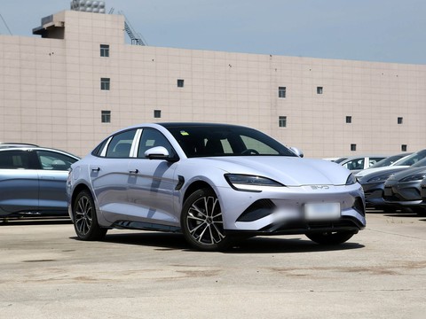 BYD Seal — China electric EV for export — photo 3