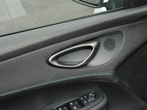 BYD Seal 05 DM-i — China plug-in hybrid EV for export — photo 12