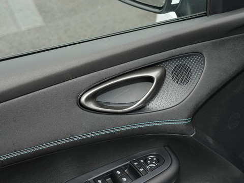 BYD Seal 05 DM-i — China plug-in hybrid EV for export — photo 12