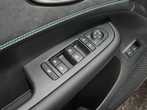 BYD Seal 05 DM-i — China plug-in hybrid EV for export — photo 13