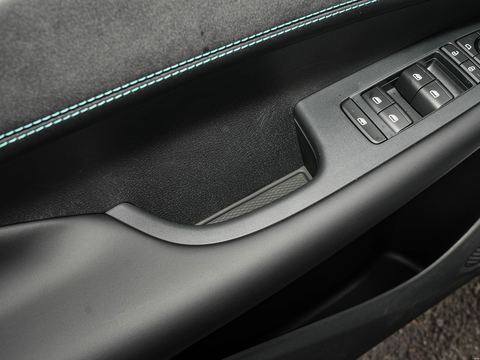 BYD Seal 05 DM-i — China plug-in hybrid EV for export — photo 14