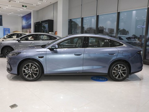 BYD Seal 06 — China electric EV for export — photo 4