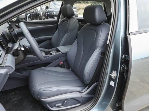 BYD Seal 06 DM-i Touring — China plug-in hybrid EV for export — photo 10