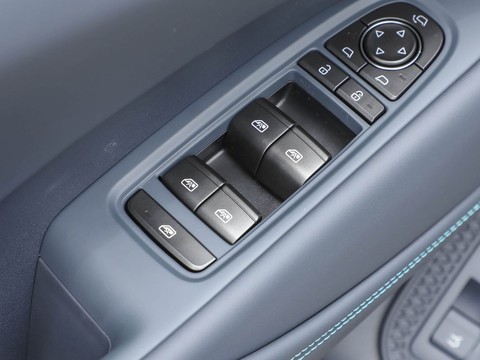 BYD Seal 06 DM-i Touring — China plug-in hybrid EV for export — photo 14