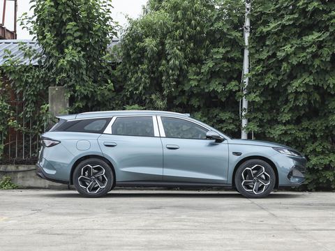 BYD Seal06 DM-iLv Xing Ban — China plug-in hybrid EV for export — photo 8