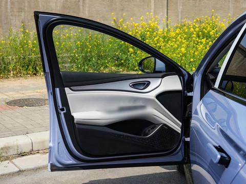 BYD Seal 07 EV — China electric EV for export — photo 11