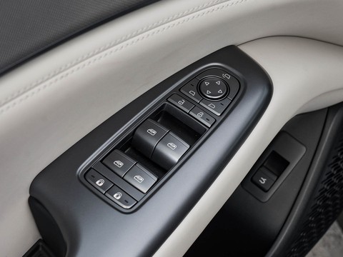 BYD Seal 07 EV — China electric EV for export — photo 14