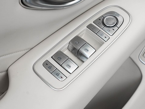 BYD Seal 08 — China electric EV for export — photo 14
