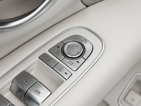 BYD Seal 08 — China electric EV for export — photo 15