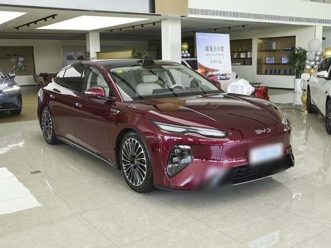 BYD Seal 08 — China electric EV for export — photo 3