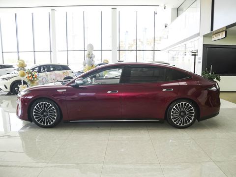 BYD Seal 08 — China electric EV for export — photo 4