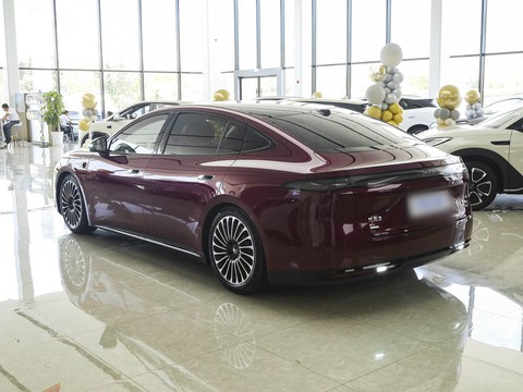BYD Seal 08 — China electric EV for export — photo 5