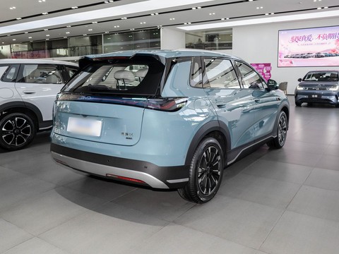 BYD Sealion 05 EV — China electric EV for export — photo 7