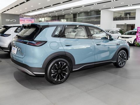 BYD Sealion 05 EV — China electric EV for export — photo 8
