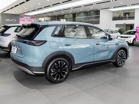 BYD Sealion 05 EV — China electric EV for export — photo 8
