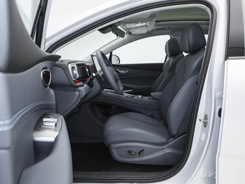 BYD Sealion 05 EV — China electric EV for export — photo 9