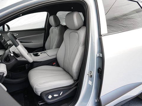 BYD Sealion 06 — China electric EV for export — photo 10
