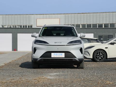 BYD Sealion 07 DM-i — China plug-in hybrid EV for export — photo 2