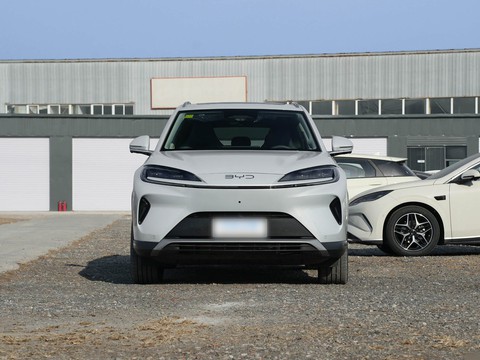 BYD Sealion 07 DM-i — China plug-in hybrid EV for export — photo 2