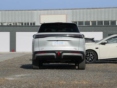 BYD Sealion 07 DM-i — China plug-in hybrid EV for export — photo 6