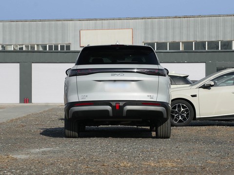 BYD Sealion 07 DM-i — China plug-in hybrid EV for export — photo 6