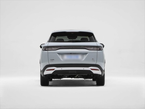 BYD SongL DM-i — China plug-in hybrid EV for export — photo 6