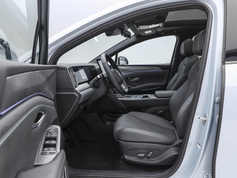 BYD SongL DM-i — China plug-in hybrid EV for export — photo 9