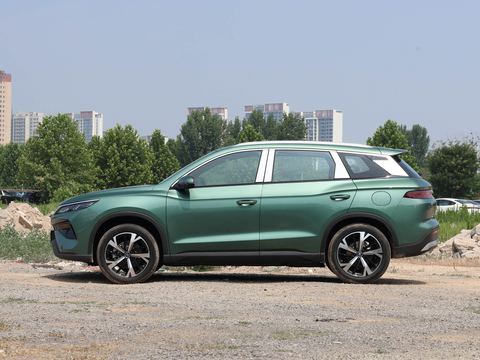 BYD SongPro — China electric EV for export — photo 4